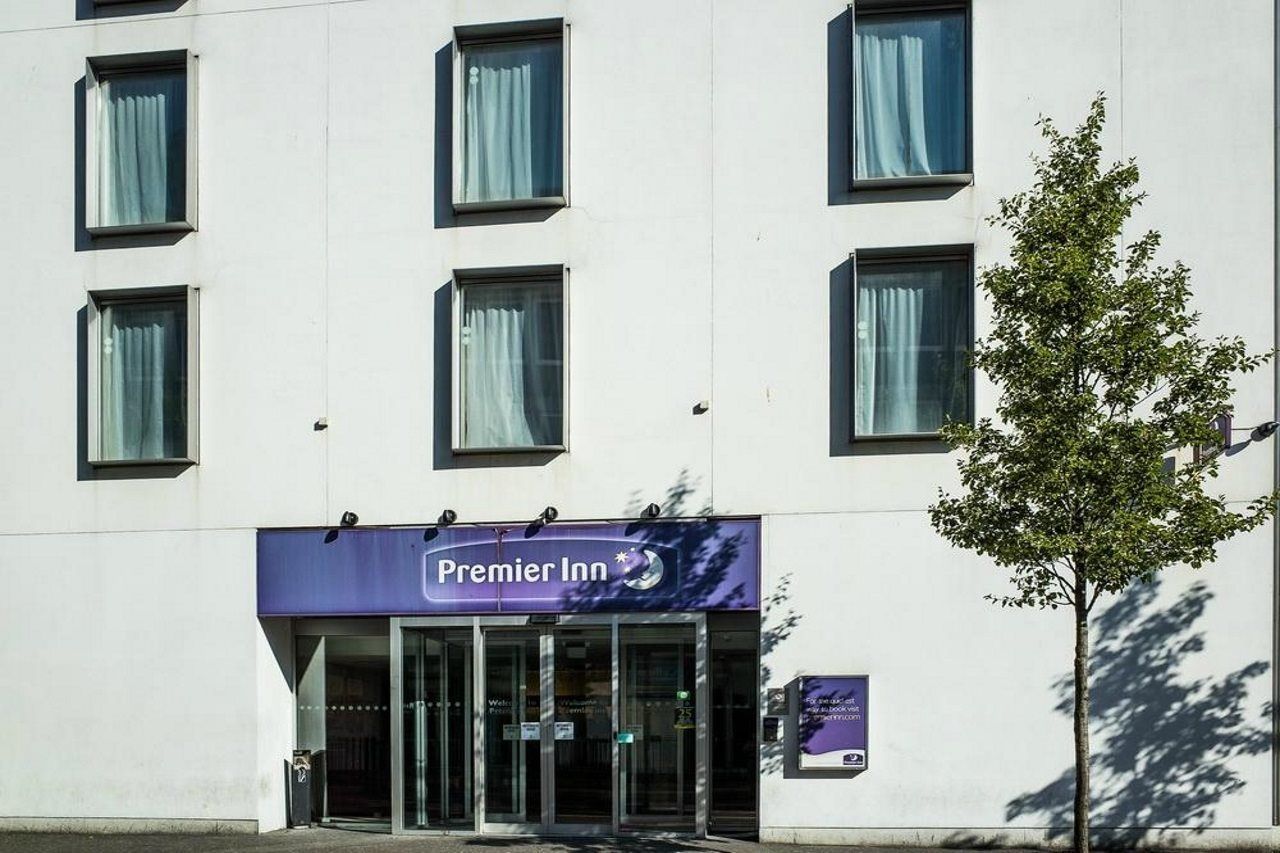 Premier Inn Belfast City Centre - Cathedral Quarter Екстериор снимка